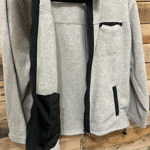 Alpine Tek by Palmetto’s Women’s Light Gray Fleece Jacket - Picture 5 of 6